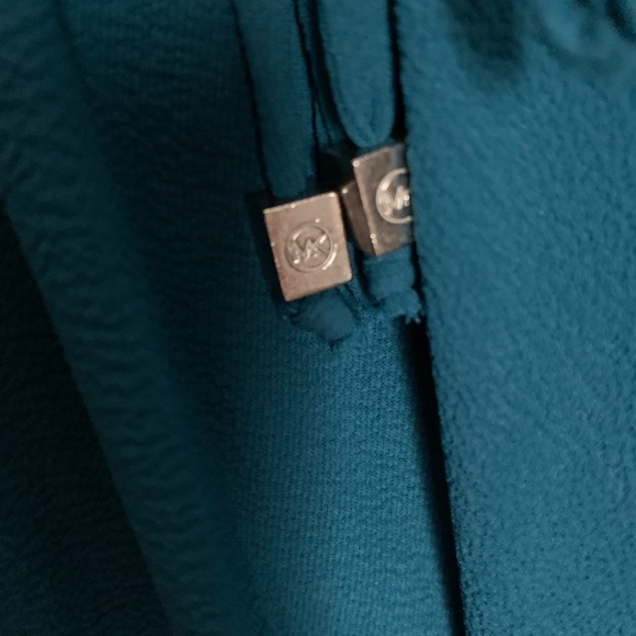 Blue MICHAEL KORS flounce top Medium - Picture 5 of 5
